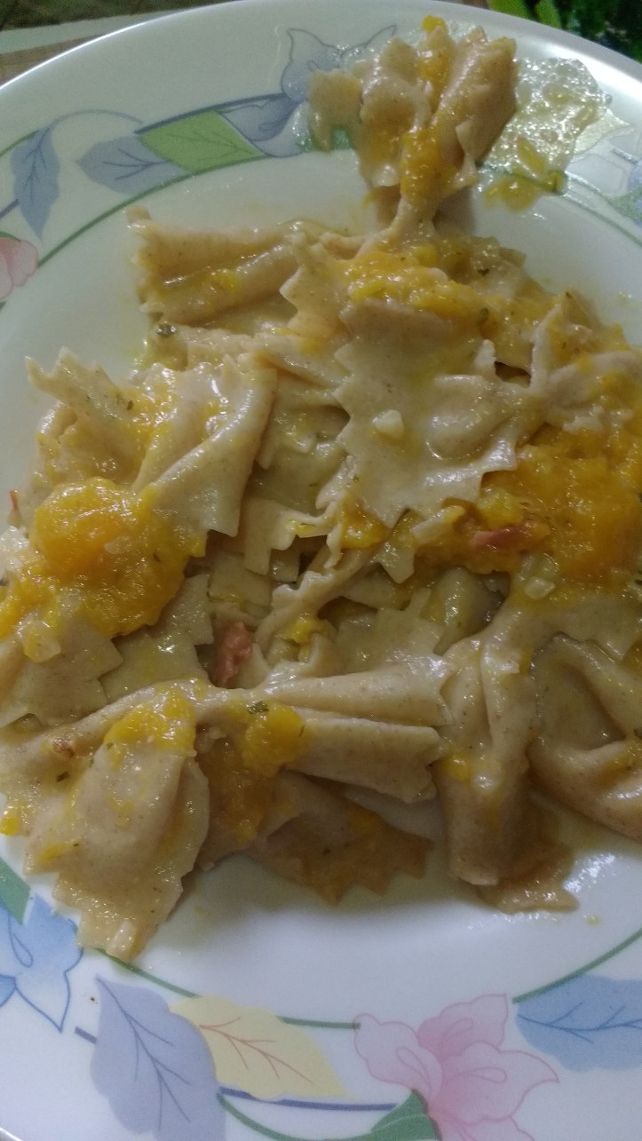 FARFALLE CON ZUCCA NOCI E GORGONZOLA