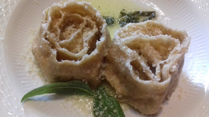 rose di pasta ripieni