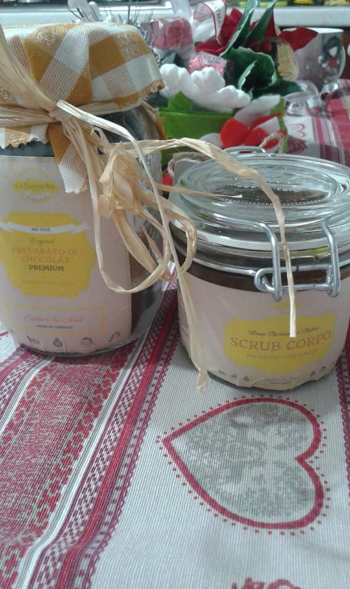 preparato-di-chocolat-e-scrub-corpo-la-cucina-pia