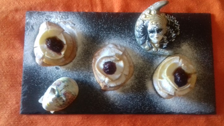 piatto nero perfetto.jpg